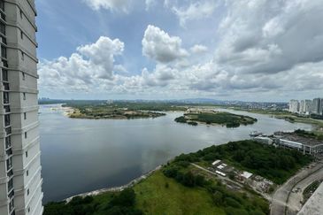 Royal Strand @ Country Garden Danga Bay