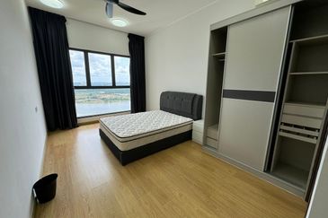 Royal Strand @ Country Garden Danga Bay