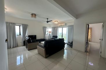 Ujana Executive Apartment