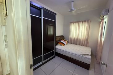 Ujana Executive Apartment