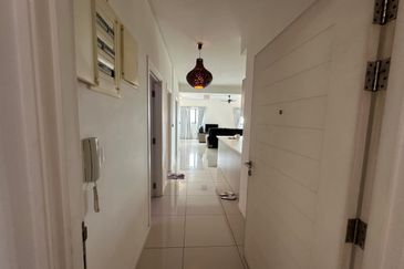 Ujana Executive Apartment