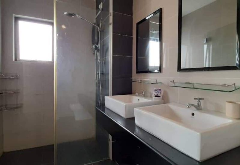 Ujana Executive Apartment