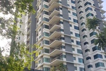 Ujana Executive Apartment