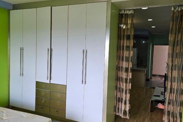 Prima Regency (Dorchester Court)