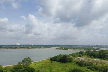 Royal Strand @ Country Garden Danga Bay