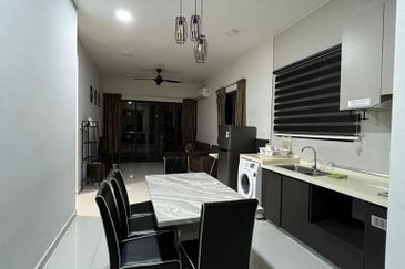 Baypoint @ Country Garden Danga Bay