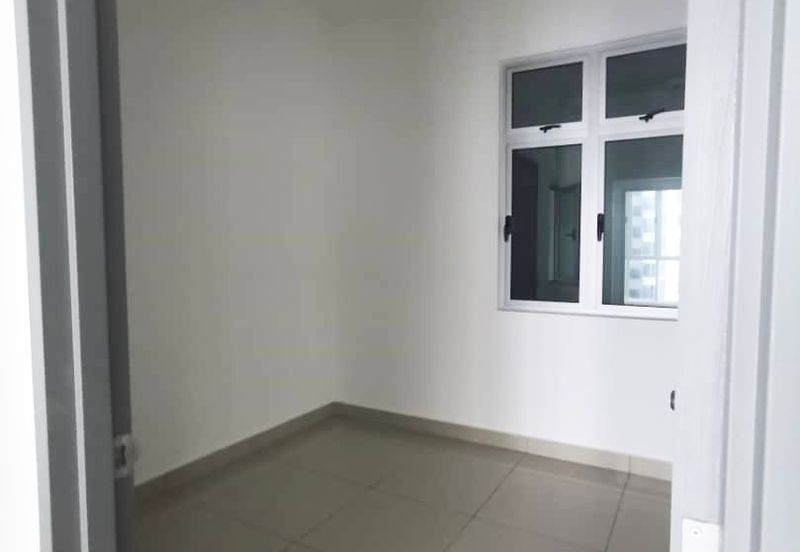 Meridin Bayvue Apartment