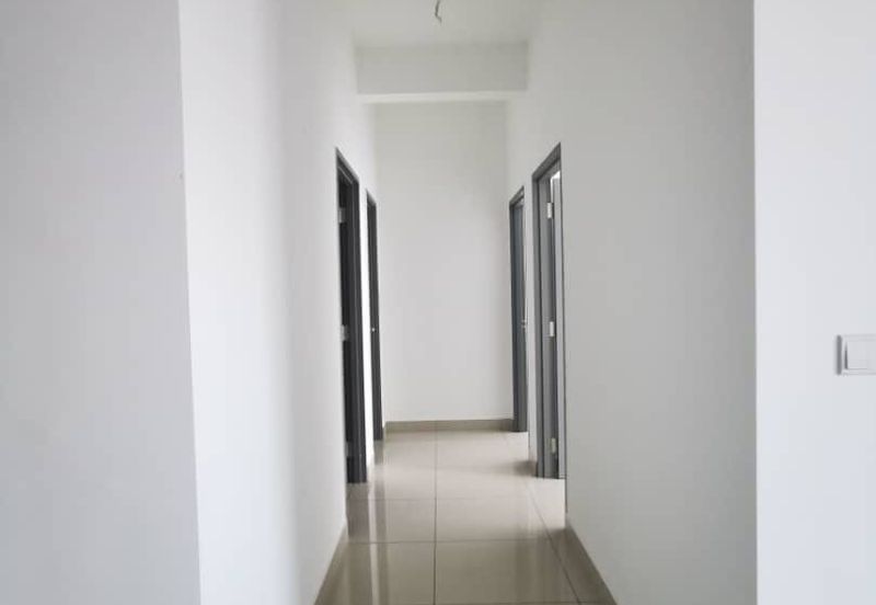 Meridin Bayvue Apartment