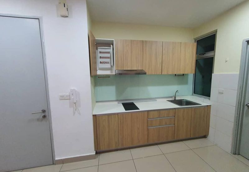 Meridin Bayvue Apartment