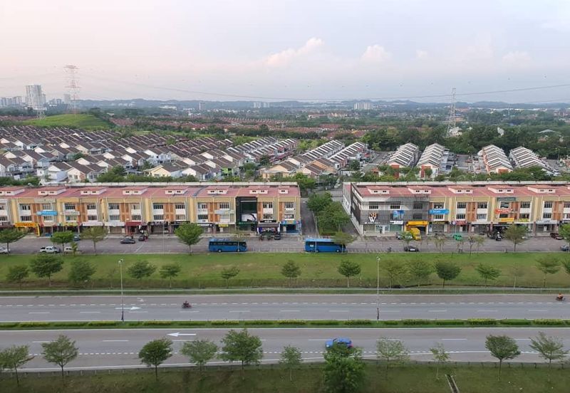 Meridin Bayvue Apartment