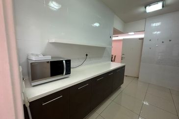 Ujana Executive Apartment