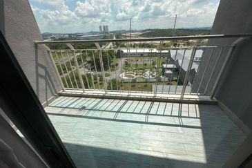 Ujana Executive Apartment