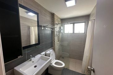 Ujana Executive Apartment