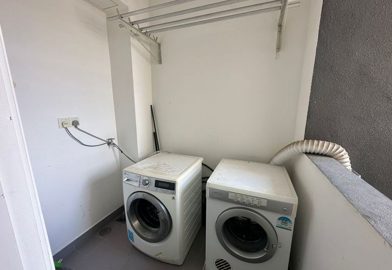 Ujana Executive Apartment