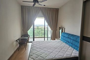 Baypoint @ Country Garden Danga Bay