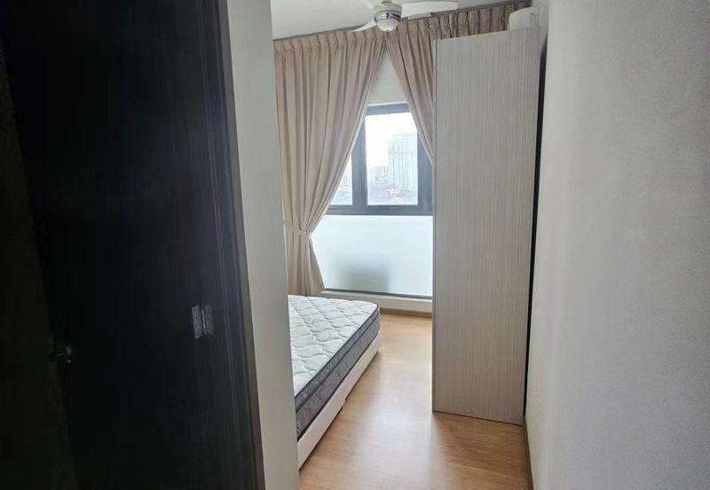 Baypoint @ Country Garden Danga Bay