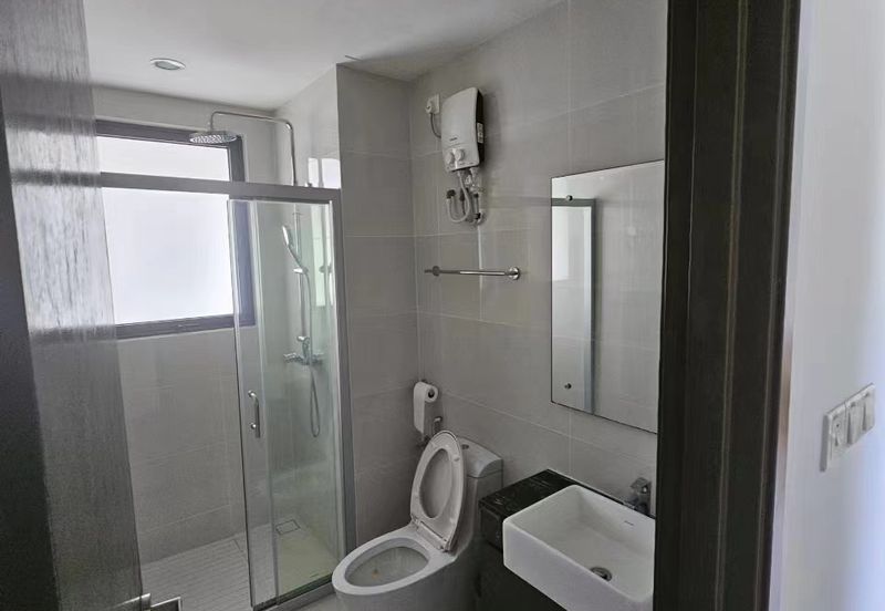 Baypoint @ Country Garden Danga Bay