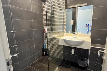 Somerset Puteri Harbour