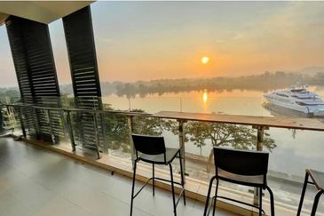 Somerset Puteri Harbour