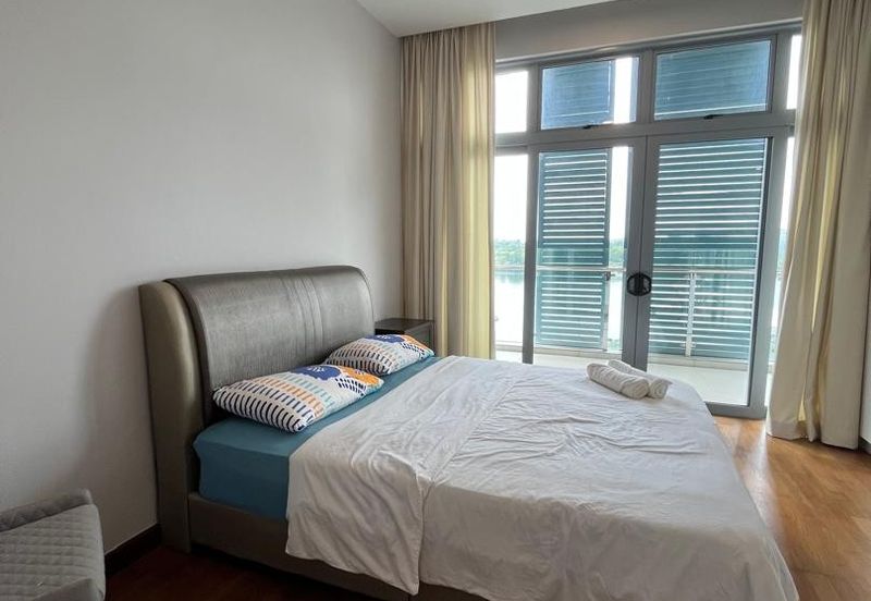 Somerset Puteri Harbour