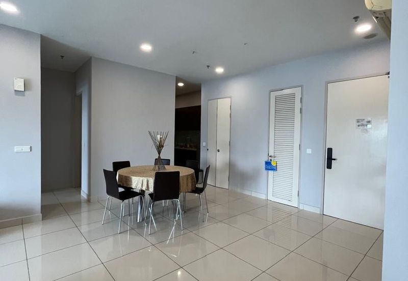 Somerset Puteri Harbour