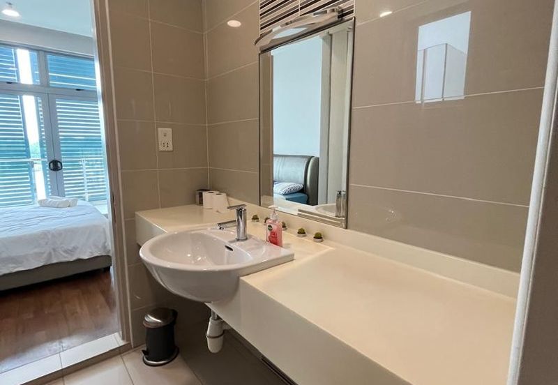 Somerset Puteri Harbour