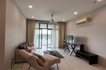 Somerset Puteri Harbour