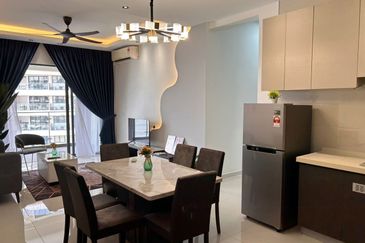 Baypoint @ Country Garden Danga Bay