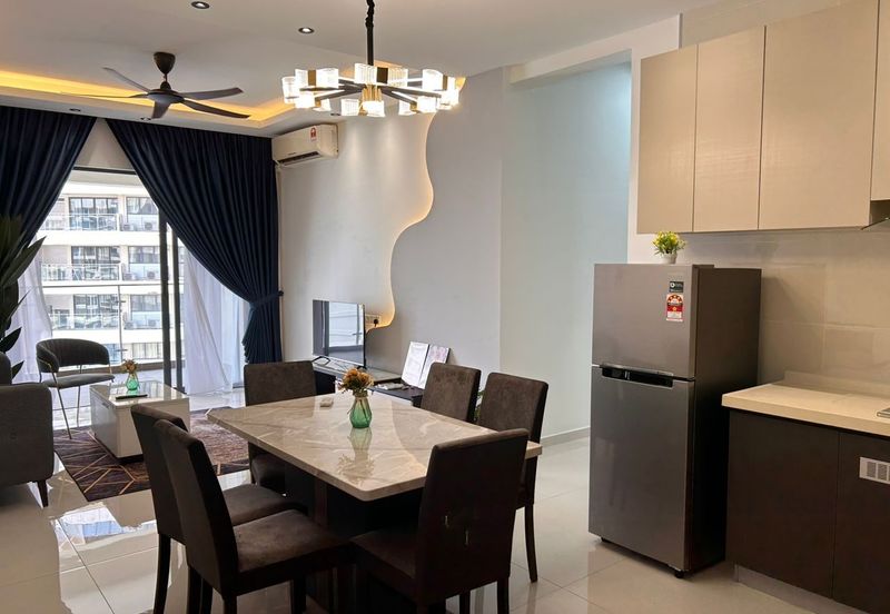 Baypoint @ Country Garden Danga Bay