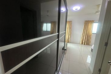 Ujana Executive Apartment