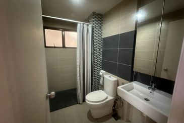 Ujana Executive Apartment