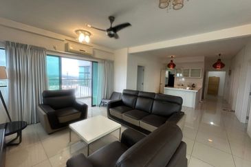 Ujana Executive Apartment