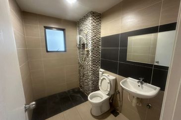 Ujana Executive Apartment