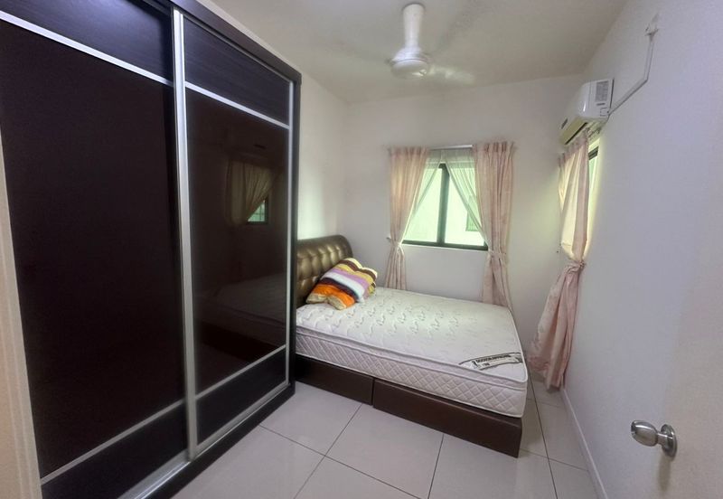 Ujana Executive Apartment