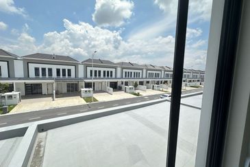 Tate Dalton @ Eco Botanic 2