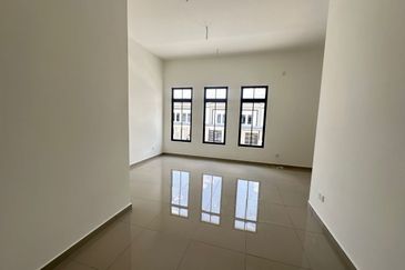 Tate Dalton @ Eco Botanic 2