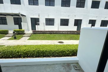 Tate Dalton @ Eco Botanic 2