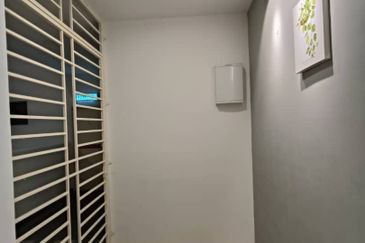 D\'Pristine @ Medini