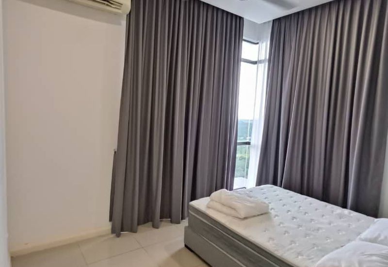 D\'Pristine @ Medini