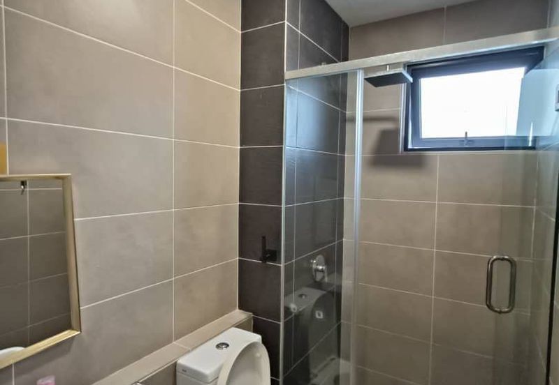 D\'Pristine @ Medini