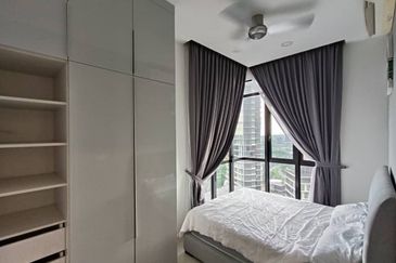 D\'Pristine @ Medini