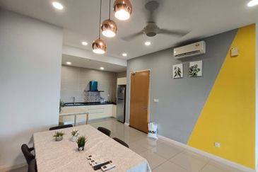 D\'Pristine @ Medini