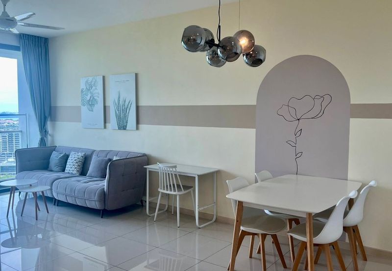 The M @ Medini Macrolink