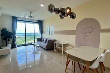 The M @ Medini Macrolink