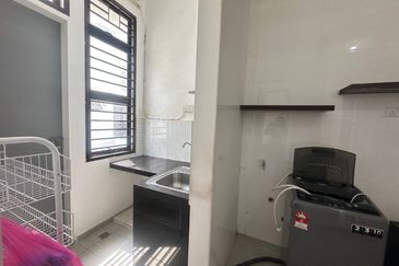 Bukit Indah Avenue 26 @ Villosa