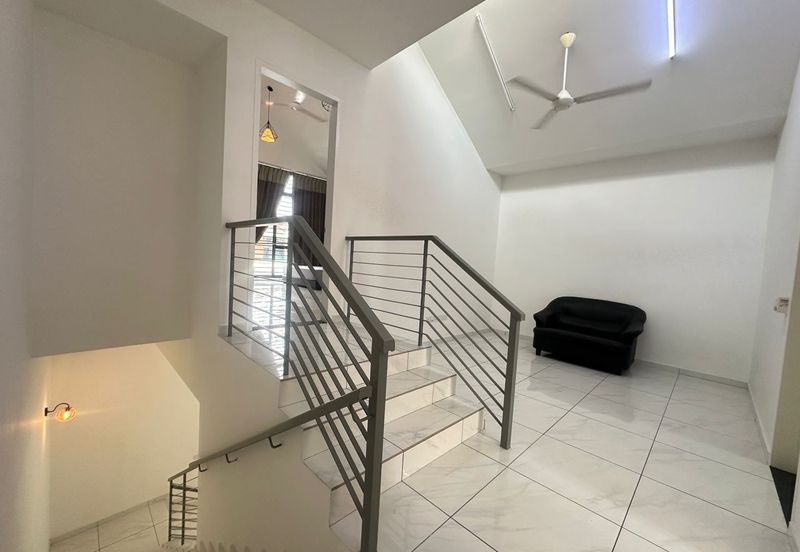 Bukit Indah Avenue 26 @ Villosa