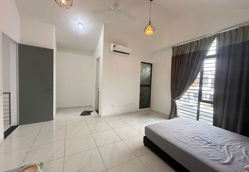 Bukit Indah Avenue 26 @ Villosa