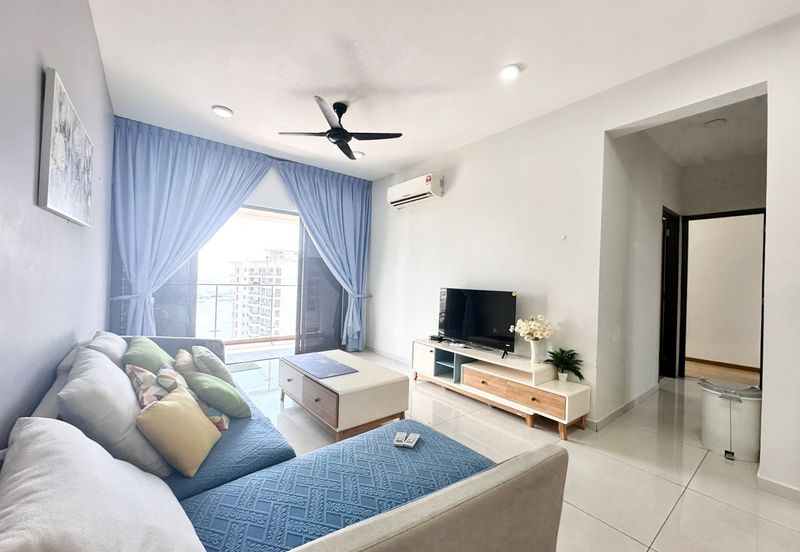 Baypoint @ Country Garden Danga Bay