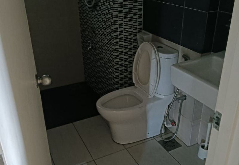 Ujana Executive Apartment