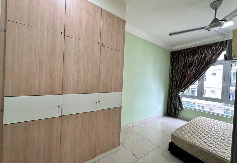 Golden Sands Seaview Residence